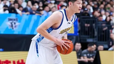 “曝：欧文交易后频繁联系东契奇，首要关心其心理状况”