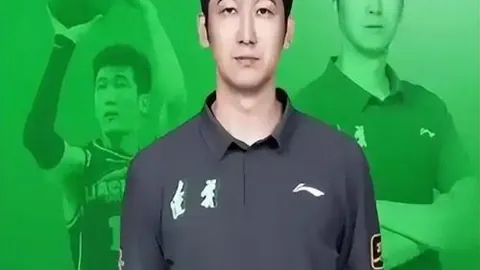 王楚钦蛙跳技艺源自肖指导秘传，肖门弟子笑谈其绝技！